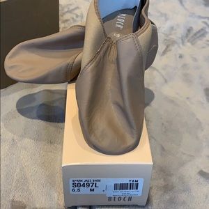 Bloch spark jazz shoe